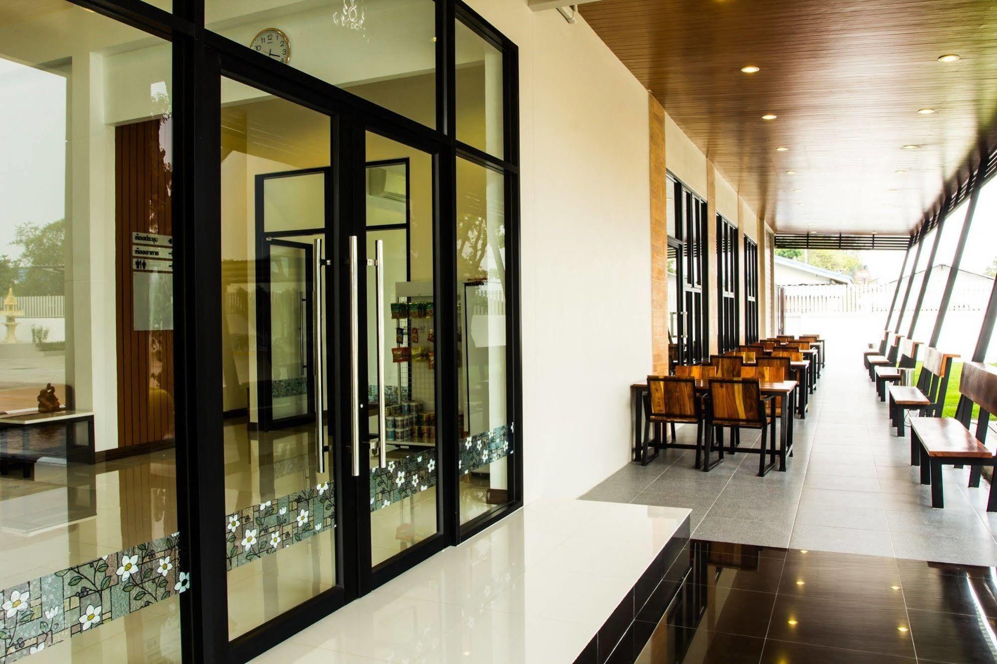 Np Hotel Buri Ram Exterior foto