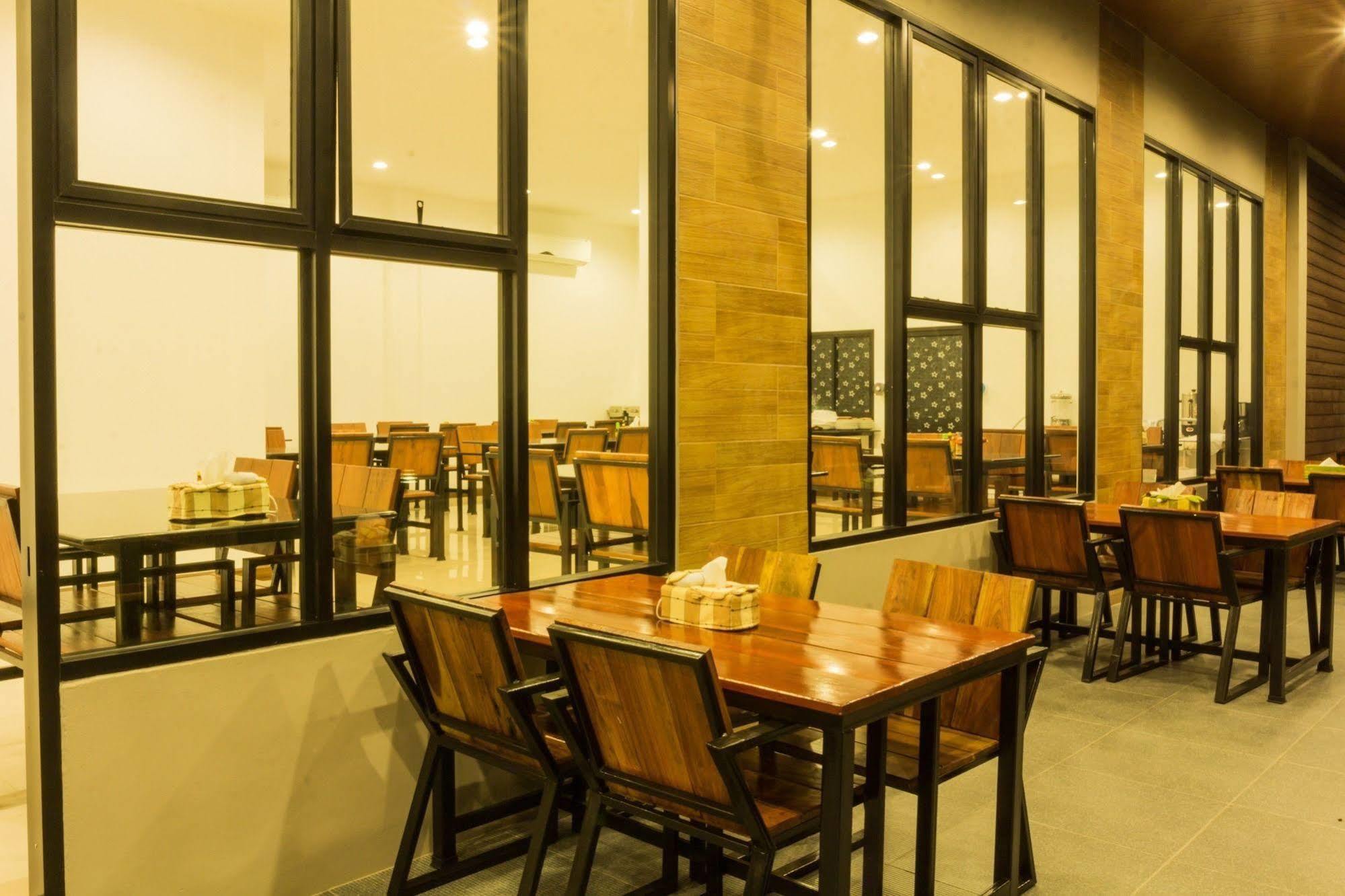 Np Hotel Buri Ram Exterior foto