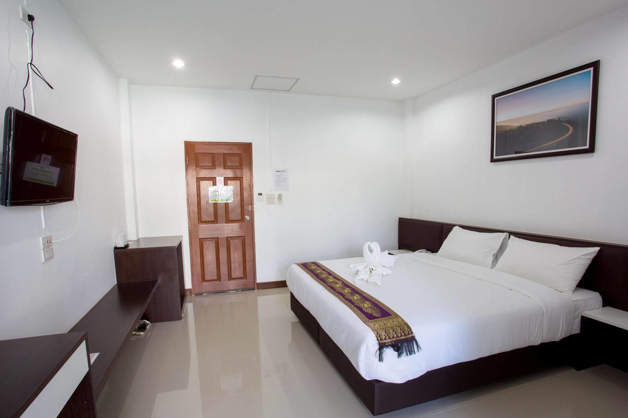 Np Hotel Buri Ram Exterior foto
