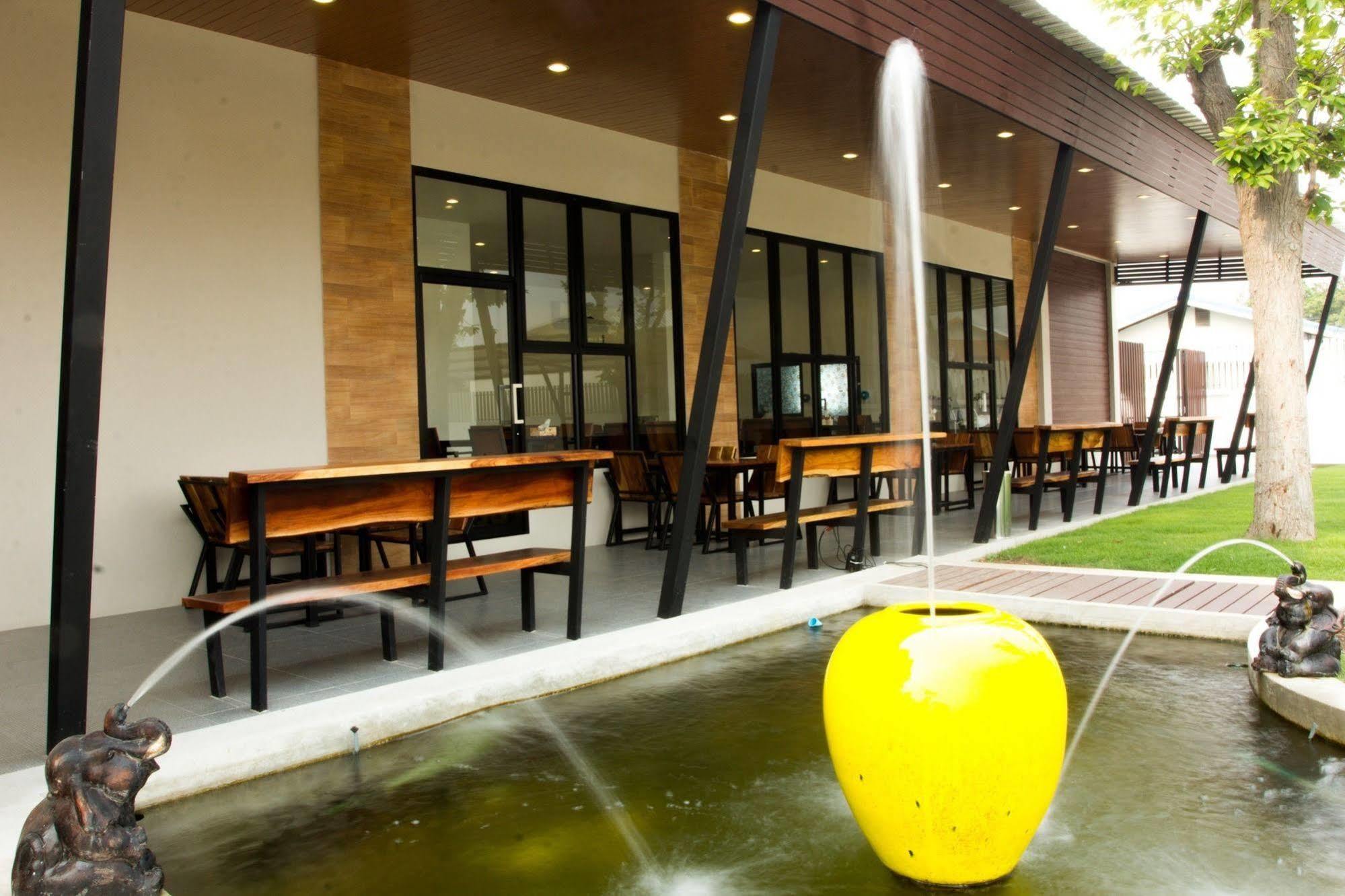 Np Hotel Buri Ram Exterior foto