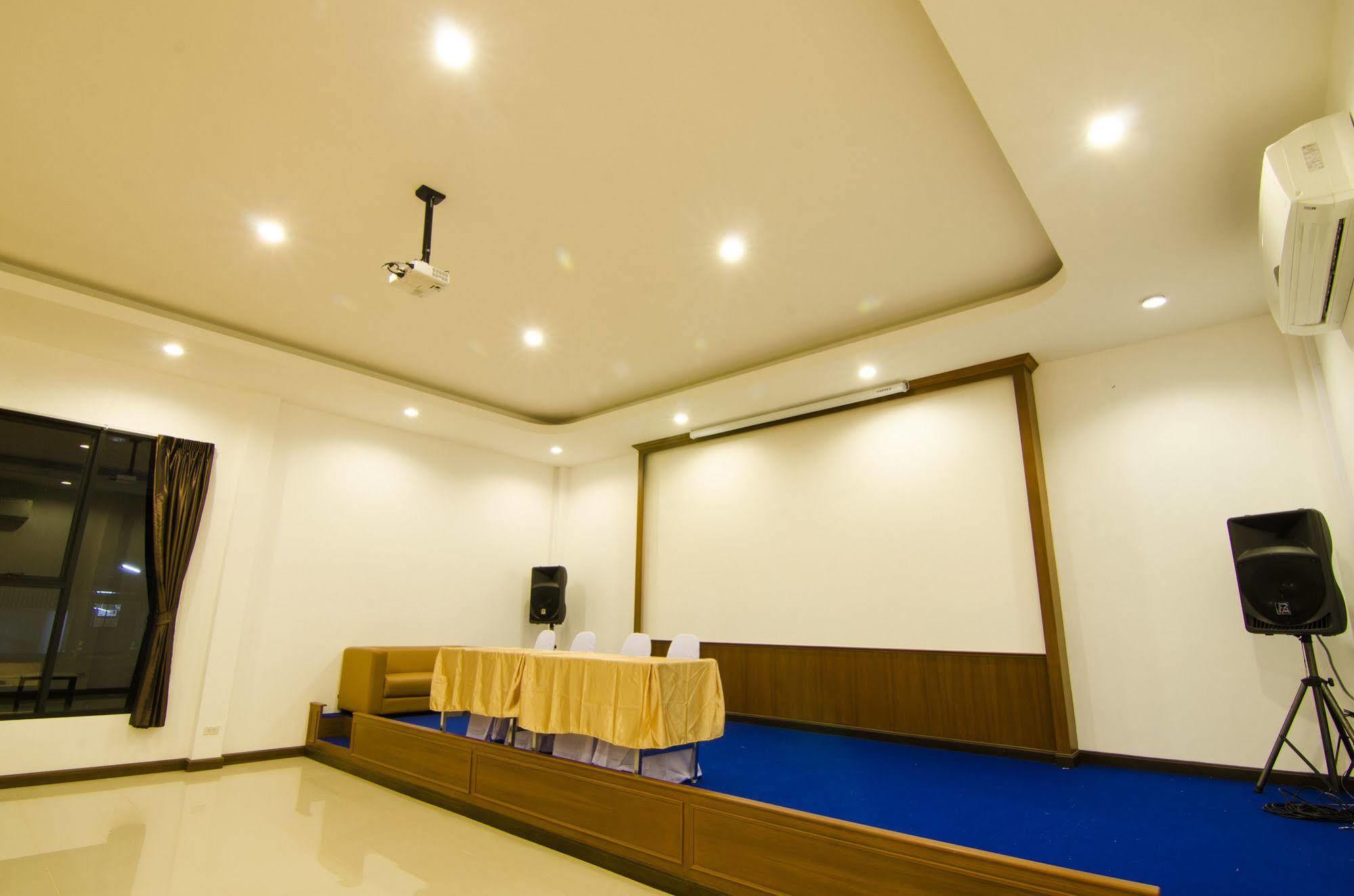 Np Hotel Buri Ram Exterior foto