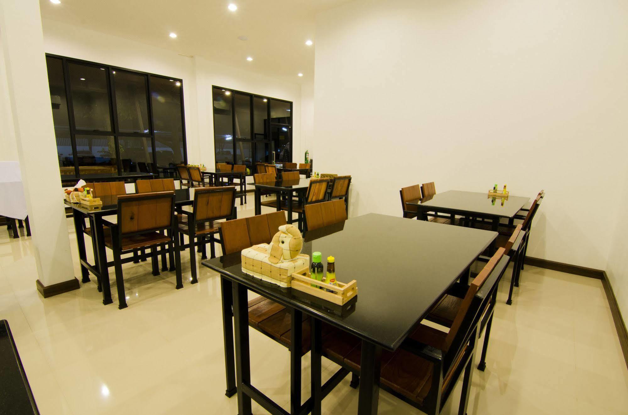 Np Hotel Buri Ram Exterior foto